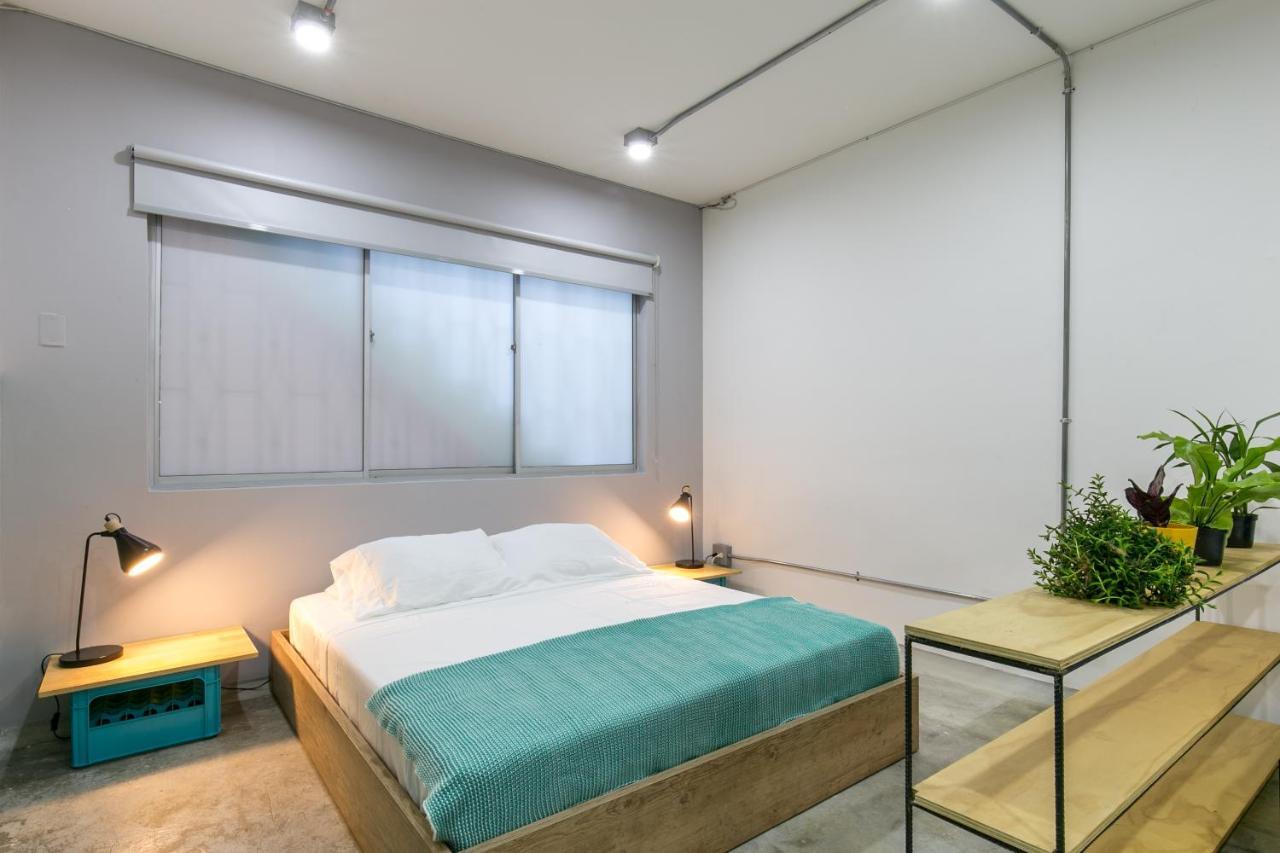 דירות מדיין Casa Manila Calle 12 מראה חיצוני תמונה