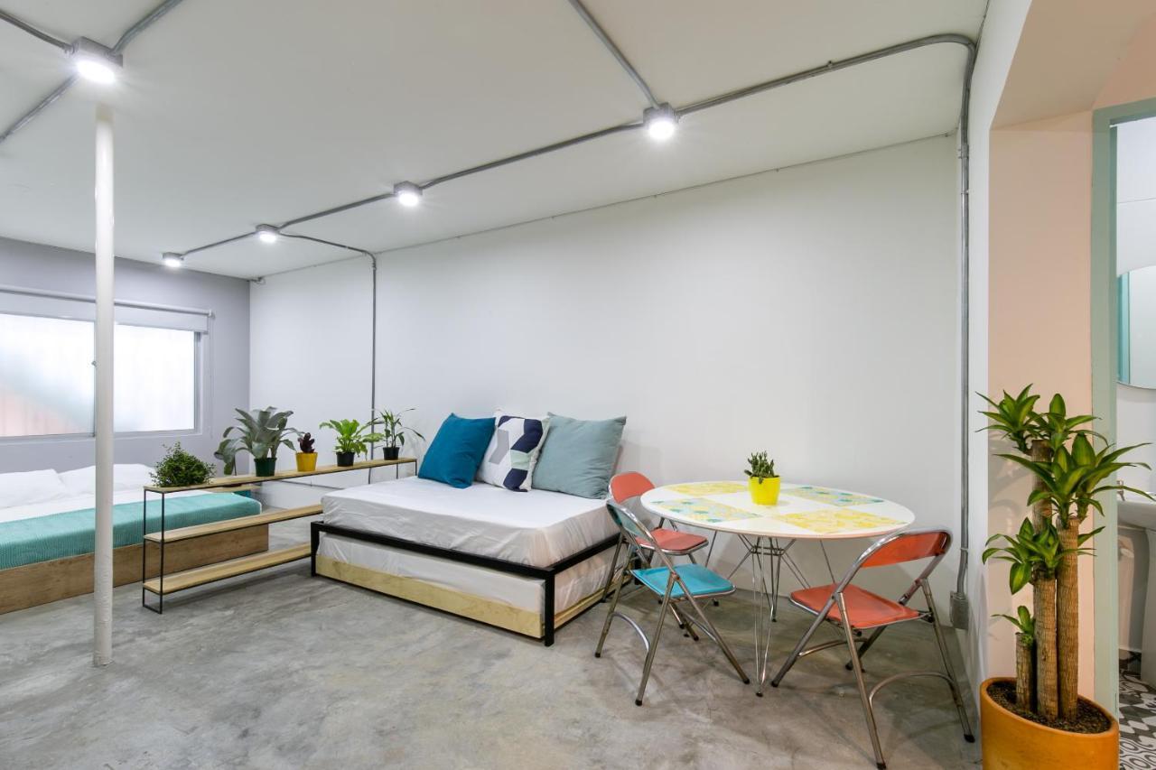 דירות מדיין Casa Manila Calle 12 מראה חיצוני תמונה